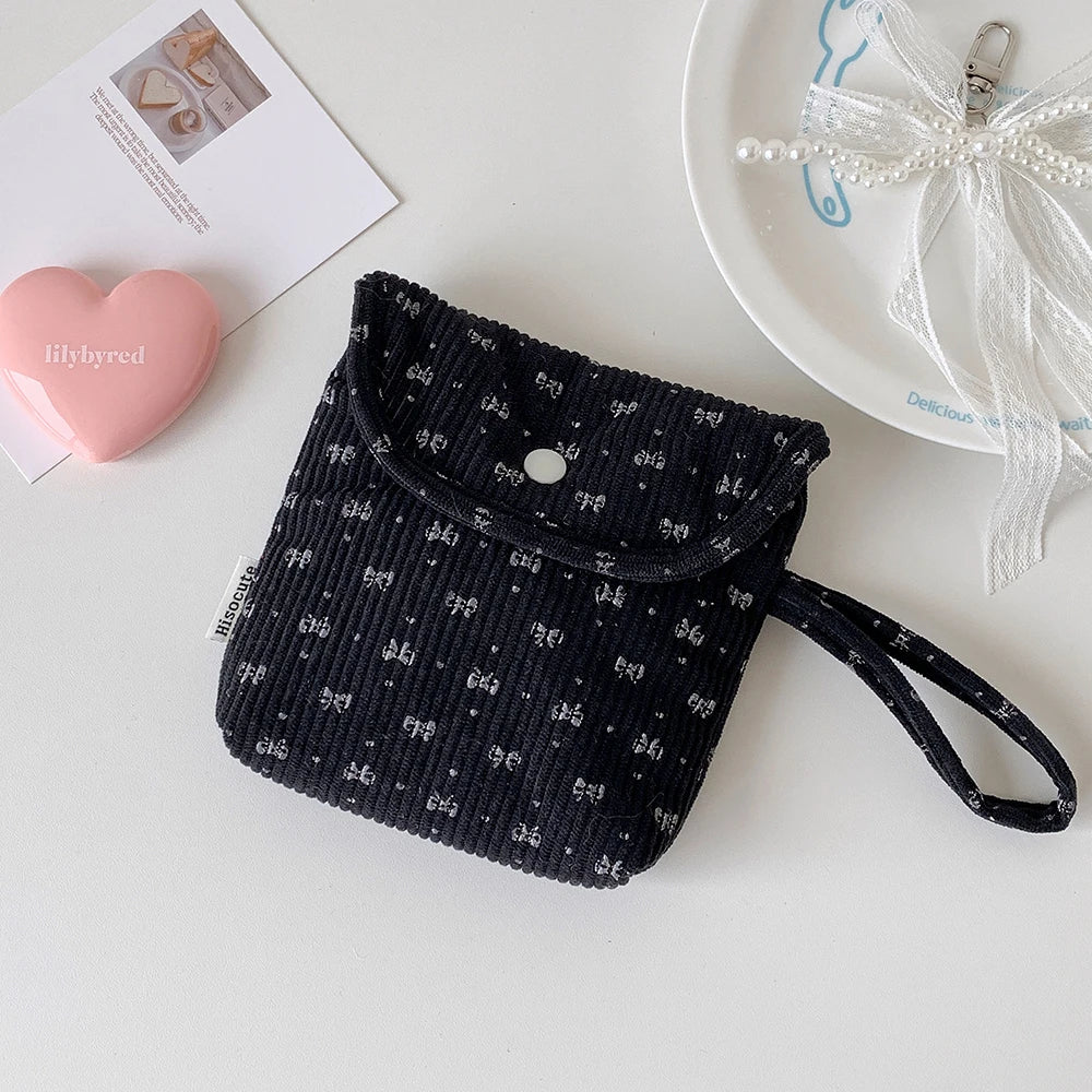 High-Value Appearance Fashion Floral Pattern Large-Capacity Handheld Makeup Bag with Red Pocket Convenient Storage Snap Button S
