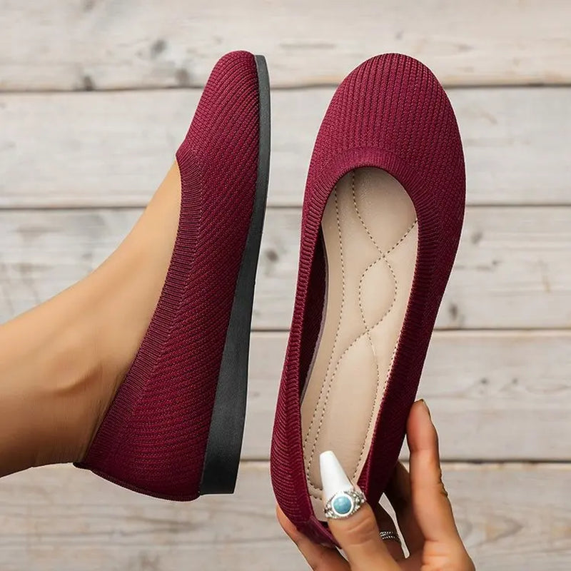 Spring Women'S Flat Shoes New Knitting Sock Sneakers Breathable Slip on Female Rpound Toe Loafers 36-43 plus Size Light Shoes