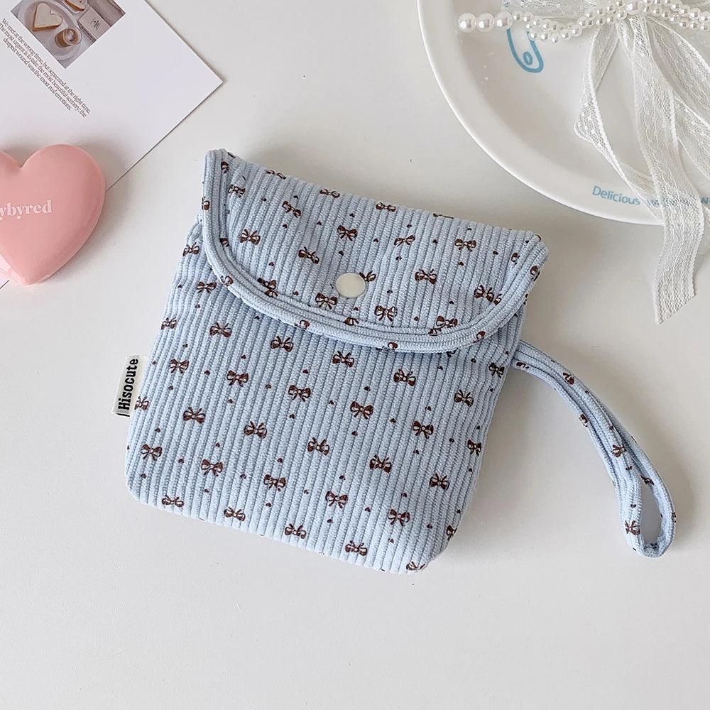 High-Value Appearance Fashion Floral Pattern Large-Capacity Handheld Makeup Bag with Red Pocket Convenient Storage Snap Button S