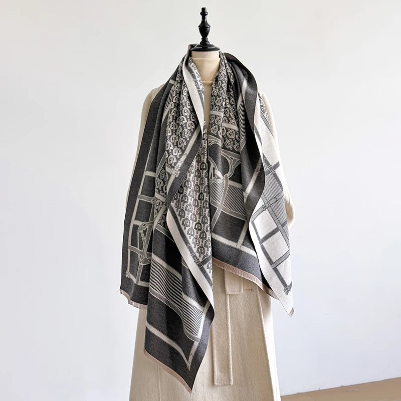 Women'S Winter Luxury Thick Warm Pashmina Wrap Imitation Cashmere Scarf with Paisley Jacquard Design for Casual Wear