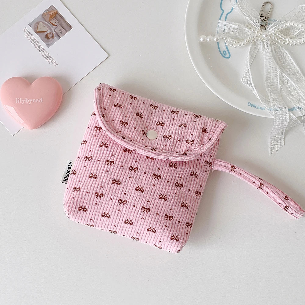 High-Value Appearance Fashion Floral Pattern Large-Capacity Handheld Makeup Bag with Red Pocket Convenient Storage Snap Button S