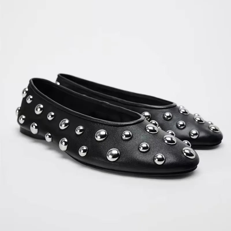 Women Casual Shoes New Rivet round Head Flat Casual Sneakers Women Luxury Ballet Silver Ball Metal Hollow Mary Jane Shoes Women