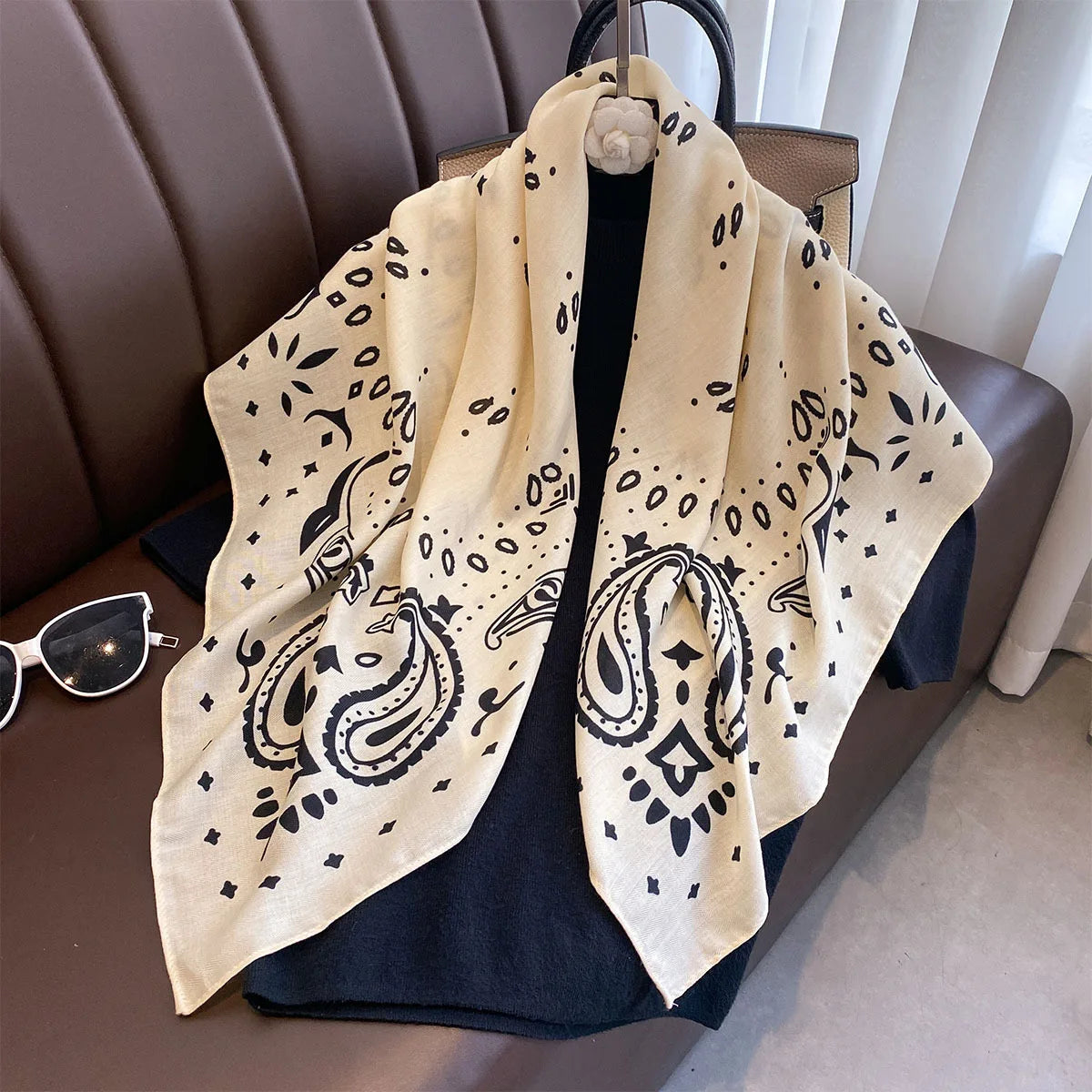 90*90Cm Paisley Printed Square Scarf for Women Imitation Silk Scarves Bandanas Luxury Large Shawl Beach Wraps Elegant Hijab