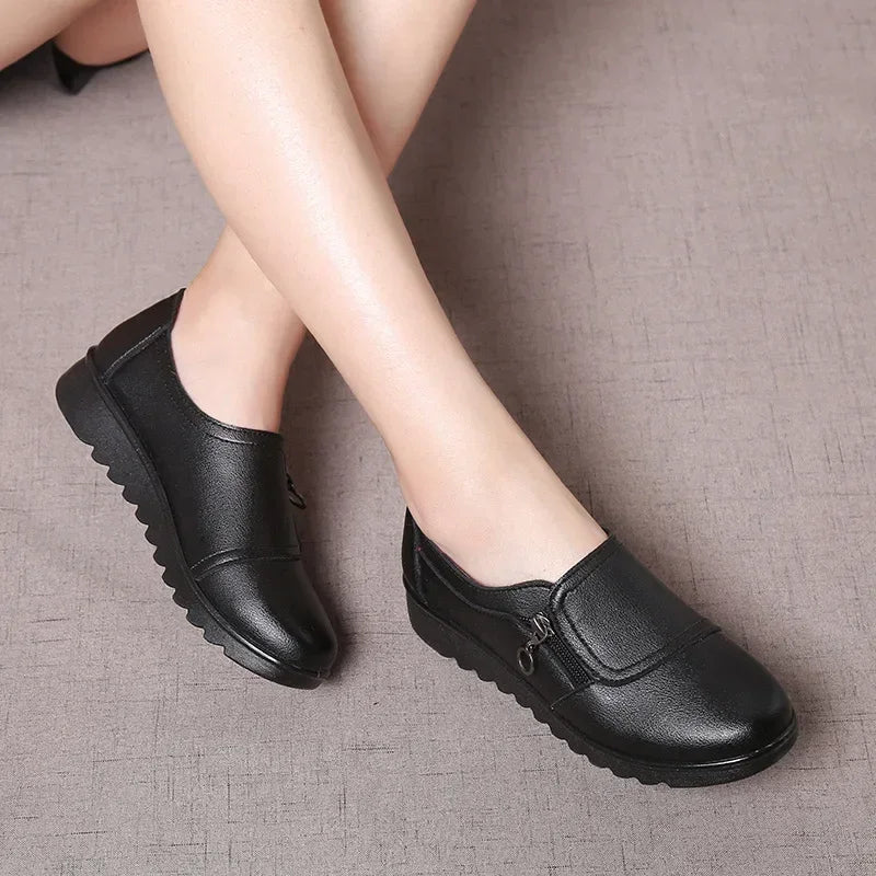 Fashion Womens Flat Shoes Female Moccasin Slip-On Shoes Lightweight Women Casual Shoe Solid Color Versatile Zapatos De Mujer