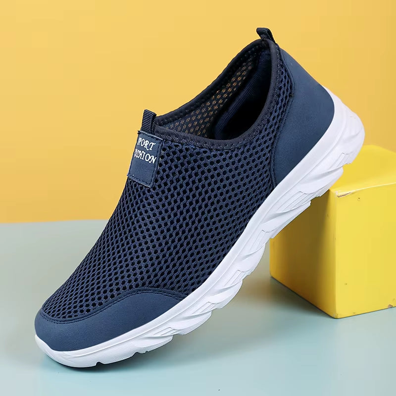 2023 Lightweight Men Casual Shoes Breathable Slip on Male Casual Sneakers Anti-Slip Men'S Flats Outdoor Walking Shoes Size 39-47