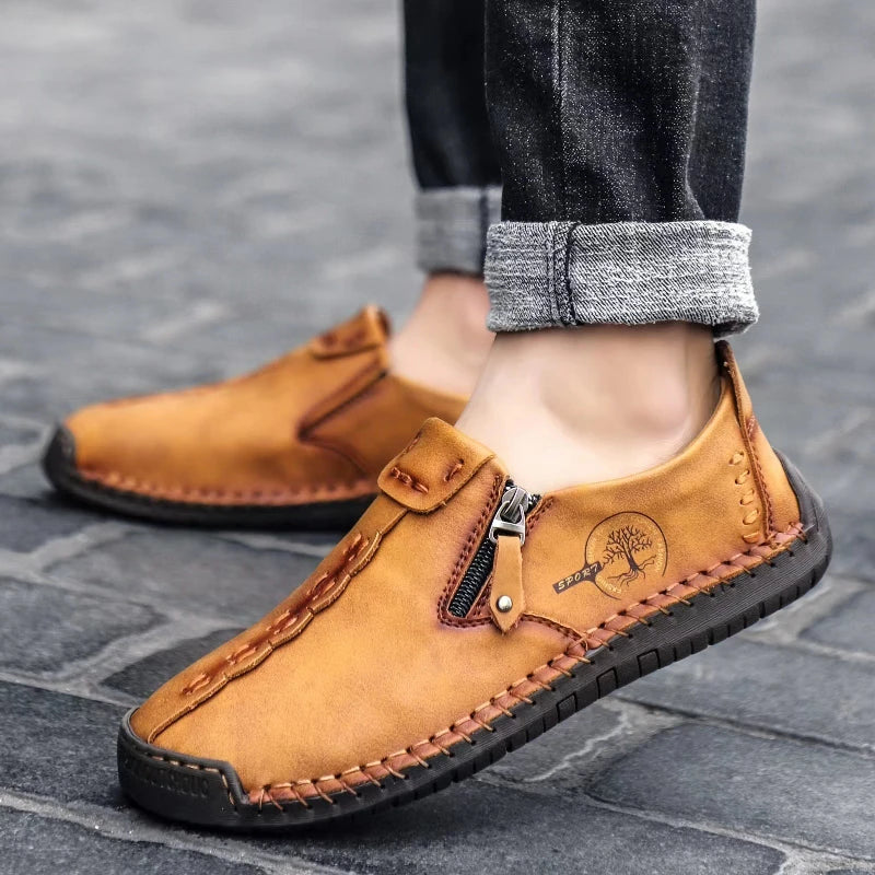 Handmade Leather Men Shoes Casual Slip on Men Loafers Designer Soft Sole Moccasins Comfortable Anti-Slip Walking Shoes plus Size