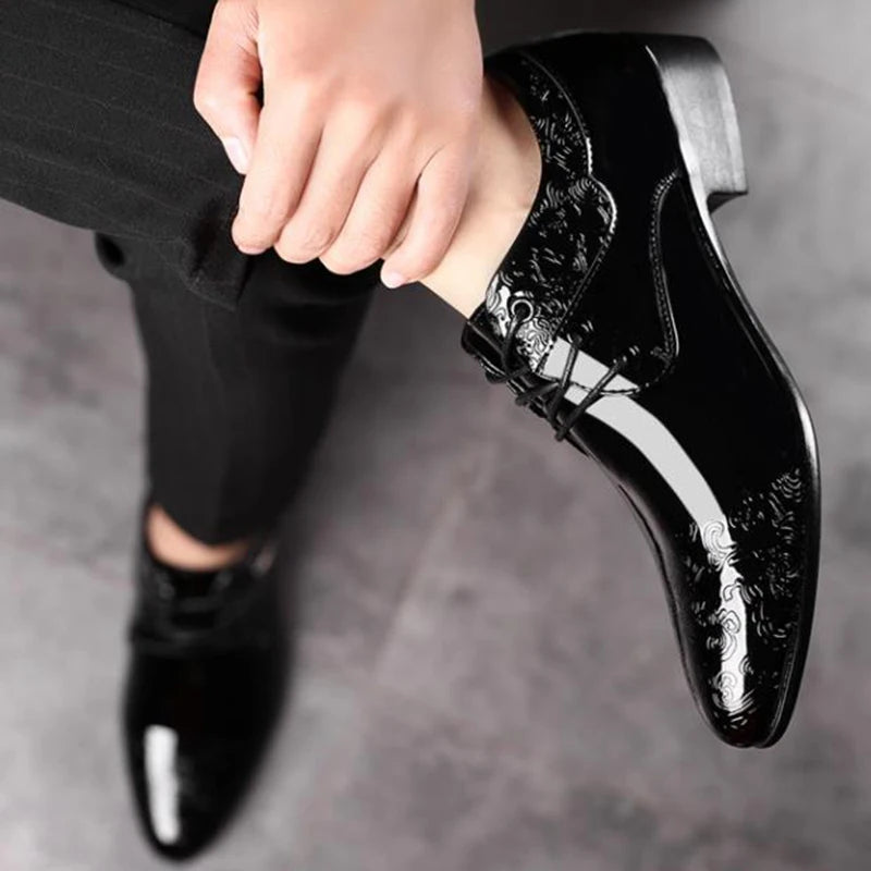 Casual Business Shoes for Men Dress Shoes Lace up Formal Black Patent Leather Brogue Shoes for Male Wedding Party Office Oxfords