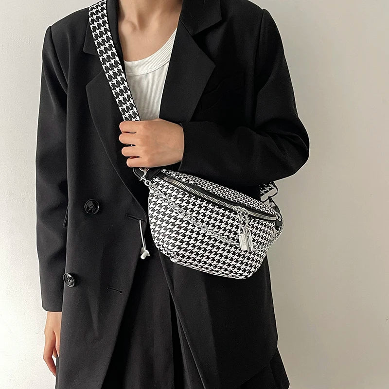 Fashion Chain Waist Bag for Women Luxury Designer Chest Bag Quality Leather Fanny Pack Phone Purse Female Shoulder Crossbody Bag