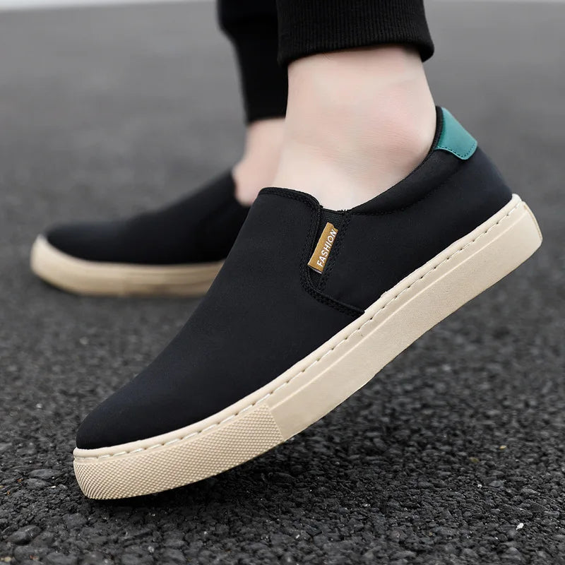 2022 White Sneakers Men Casual Shoes Slip on Canvas Shoes Men Loafers Comfortable Vulcanized Shoes Mens Trainers plus Size 39-48