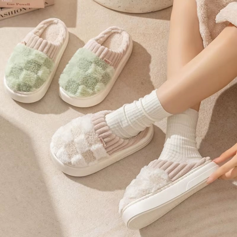 Fashion Couple Winter Slides Warm Plaid Fluffy Slippers Soft Sole Flip Flops for Women and Men Home Indoor Non-Slip Cotton Shoes