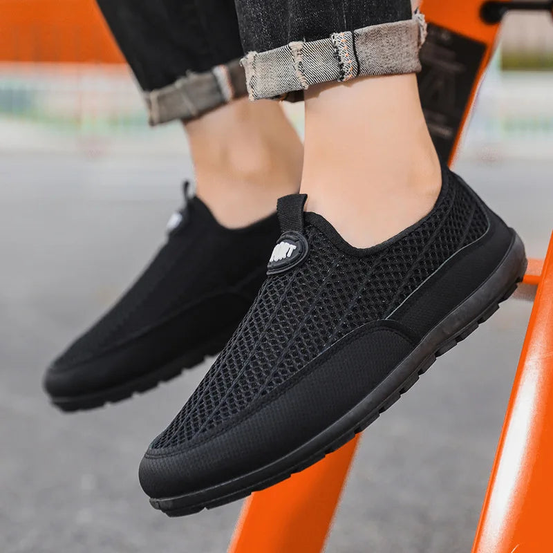 2026 New Men Sneakers Mesh Breathable Casual Shoes Men Soft Sole Loafers Comfortable Lightweight Walking Shoes ÐšÑ€Ð¾ÑÑÐ¾Ð²ÐºÐ¸ ÐœÑƒÐ¶ÑÐºÐ¸Ðµ