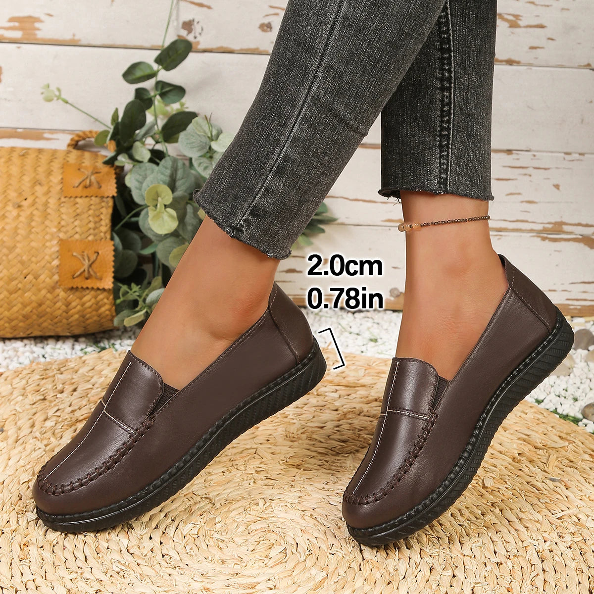 Lady'S Outfit, Retro Business Attire, Low-Top Flat Shoes, Soft Leather, Comfortable and Versatile for Daily Wear.