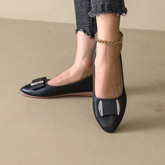 2026 Women Trend Flat New Casual Lightweight Office Dress Shoes Women Baotou Slip on Comfortable Elegant Loafers Shoes for Women