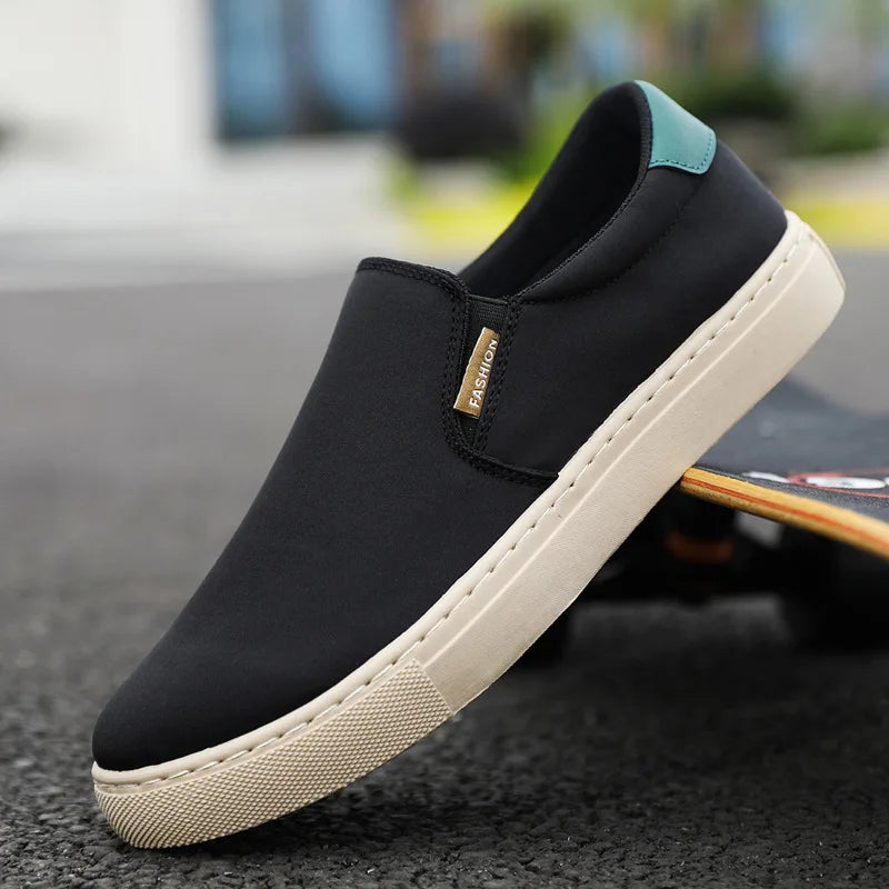 2022 White Sneakers Men Casual Shoes Slip on Canvas Shoes Men Loafers Comfortable Vulcanized Shoes Mens Trainers plus Size 39-48