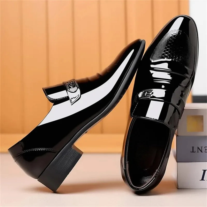 High-End Mens Dress Shoes High Gloss Patent Slip on Loafers Formal Business Oxford Casual Driving Pointed Toe Boat Shoe for Men