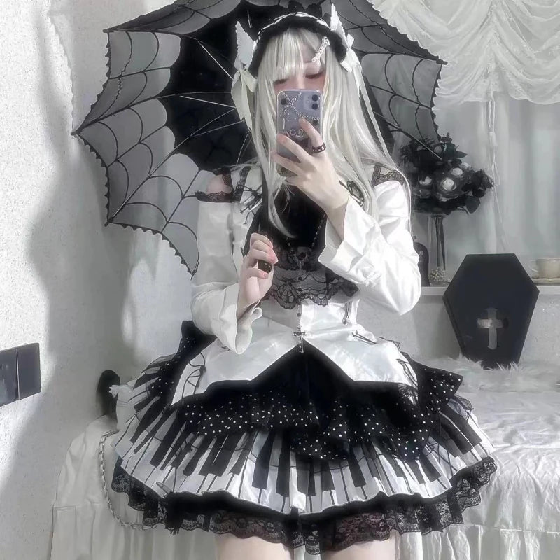 Y2K Gothic Punk Black White Short Skirt Women Hot Chick Darkly Polka Dot Ruffle Cake Skirt Female Sweet Chic Lolita Lace Skirts
