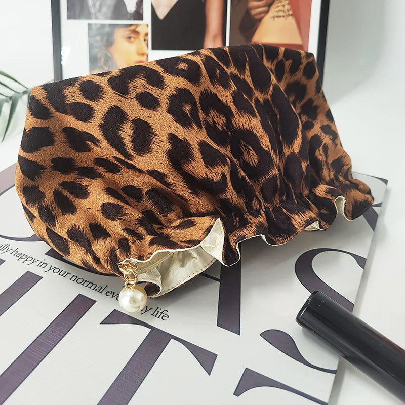 Fashion Women Pearl Zipper Makeup Bag Large Capacity Toiletry Travel Organizer Pouch Ladies Leopard Printed Make up Bags Gift