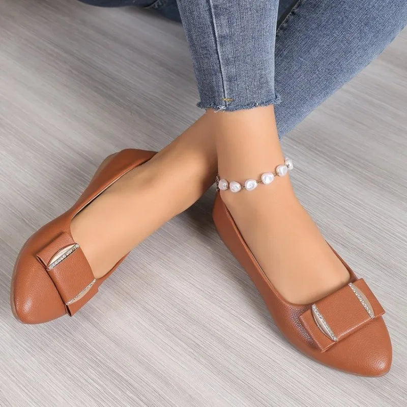 2026 Women Trend Flat New Casual Lightweight Office Dress Shoes Women Baotou Slip on Comfortable Elegant Loafers Shoes for Women