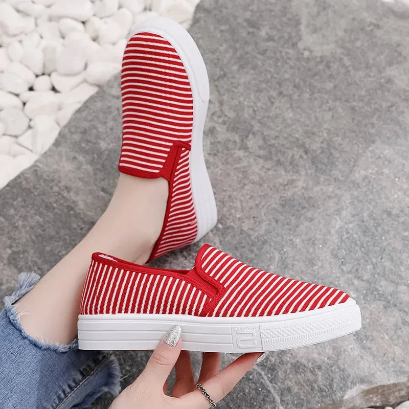 Women Cute round Toe Black Comfort Spring & Summer anti Skid Flat Shoes Zapatos De Mujer Lady Casual Red Shoes Sapatos B558