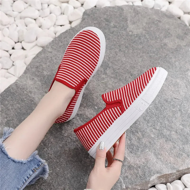 Women Cute round Toe Black Comfort Spring & Summer anti Skid Flat Shoes Zapatos De Mujer Lady Casual Red Shoes Sapatos B558