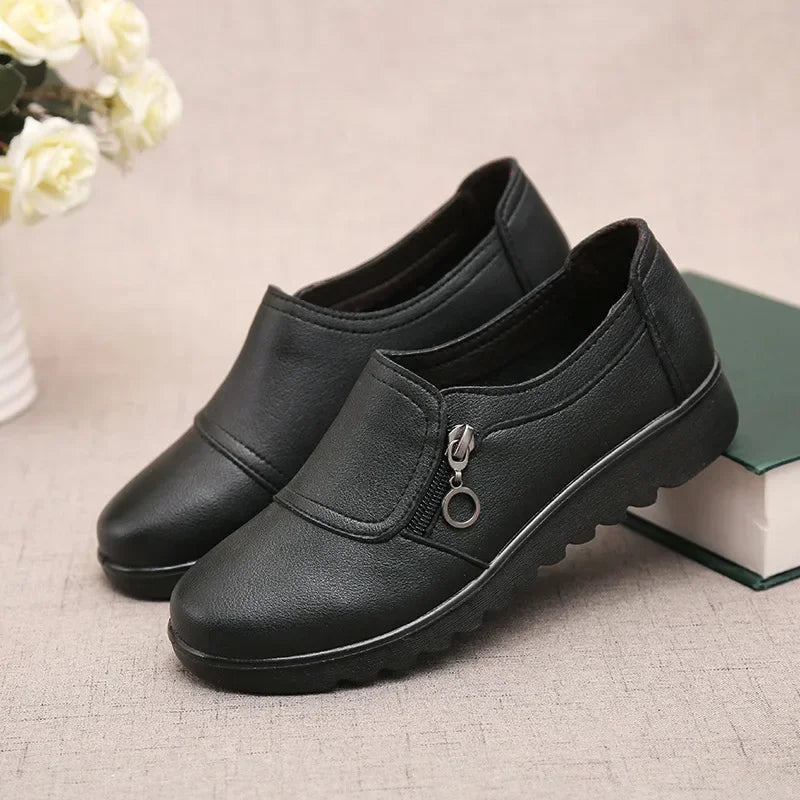 Fashion Womens Flat Shoes Female Moccasin Slip-On Shoes Lightweight Women Casual Shoe Solid Color Versatile Zapatos De Mujer